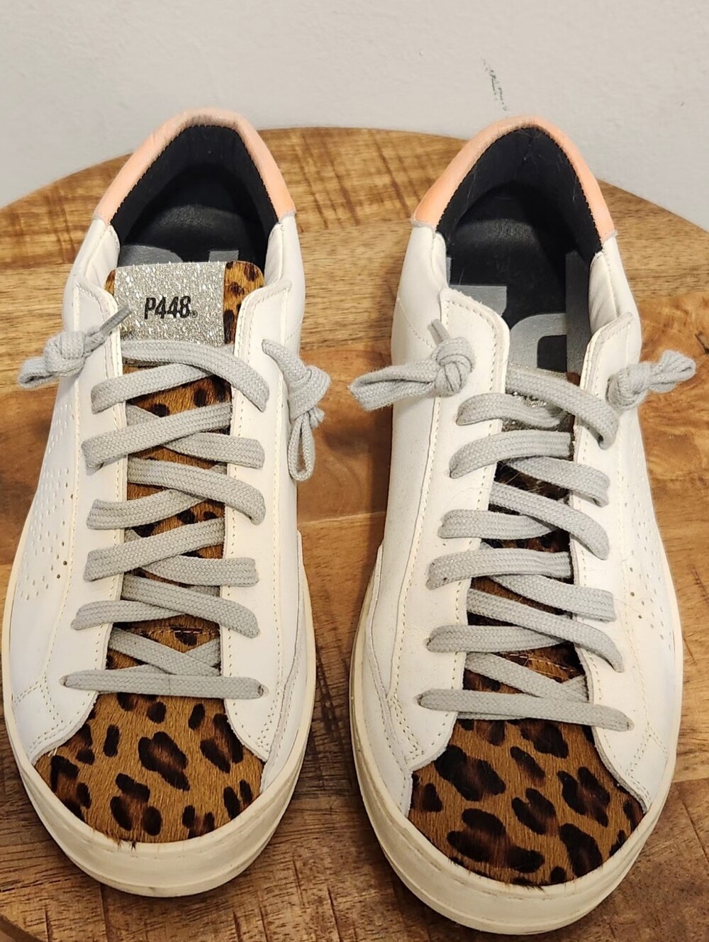 P448 JOHN LEO GOLD LEATHER SNEAKERS SIZE 39